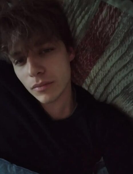 Edward 21