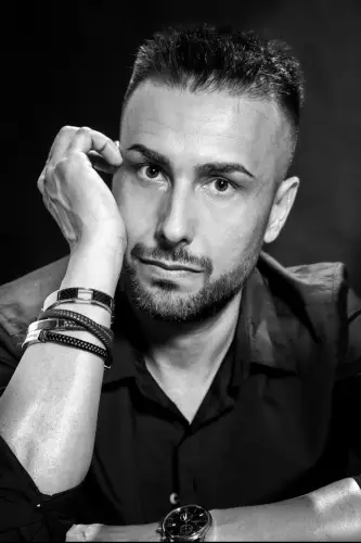 Antonio 24