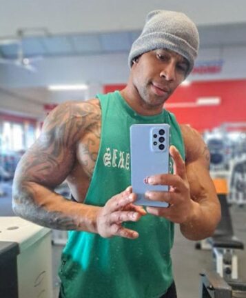 Caio 8