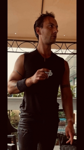 Carlos 2