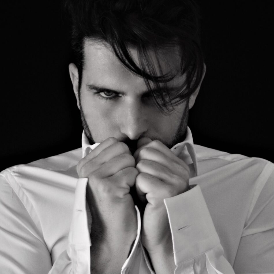 Etienne 8