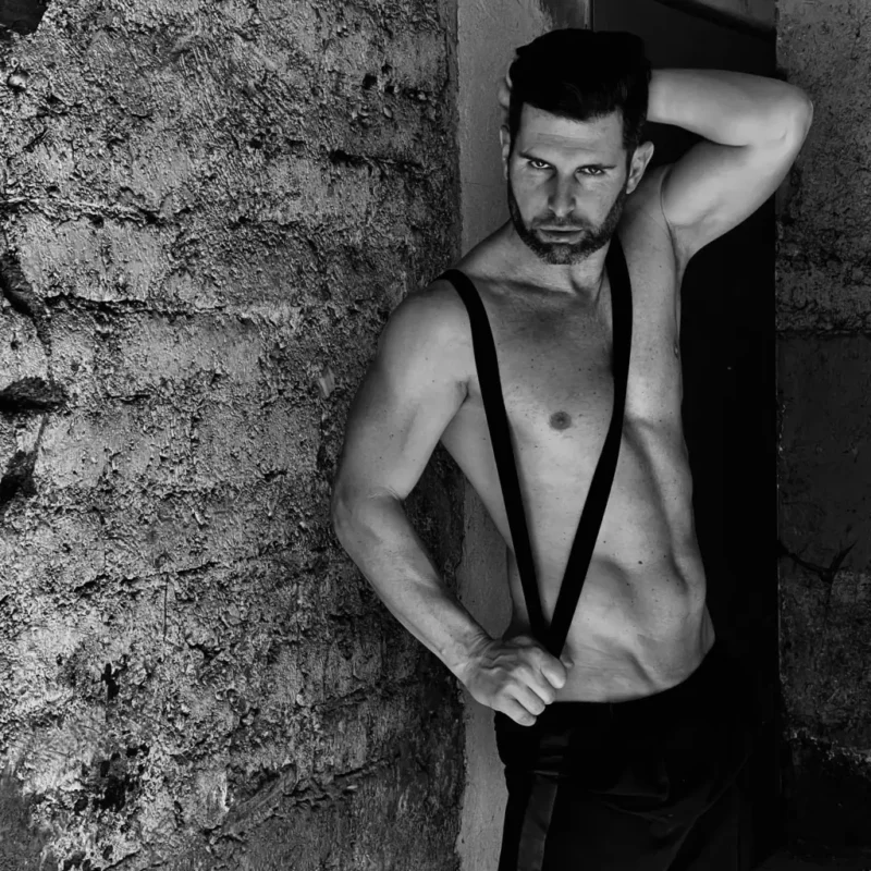 Etienne 16