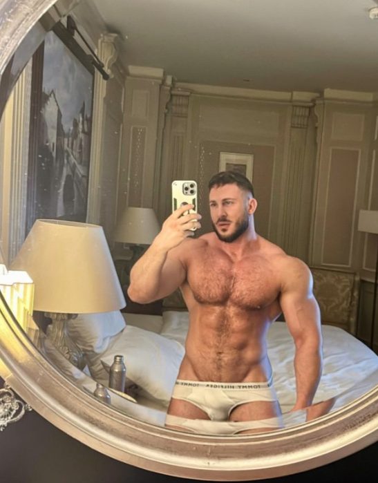 Alex 21