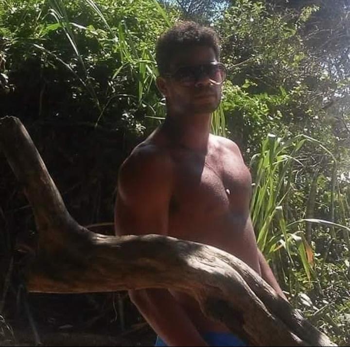 Moreno Jambú 6